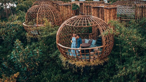 Giãn cách xã hội sang chảnh ở thiên đường nghỉ dưỡng Maldives