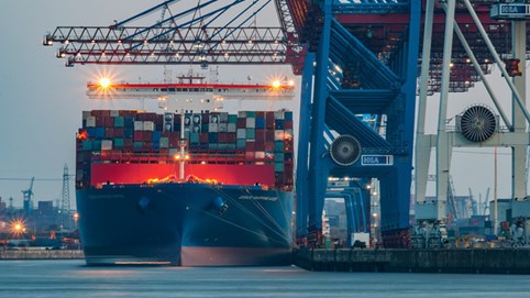 Giá container rỗng thậm chí đã tăng gấp 10, doanh nghiệp gần như không còn lợi nhuận, có bên phải đóng cửa trong tháng 12/2020