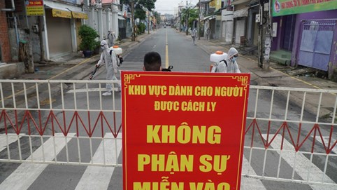 TP HCM đưa 4 người đi cách ly tập trung, phong tỏa quán cà phê ở Bùi Viện