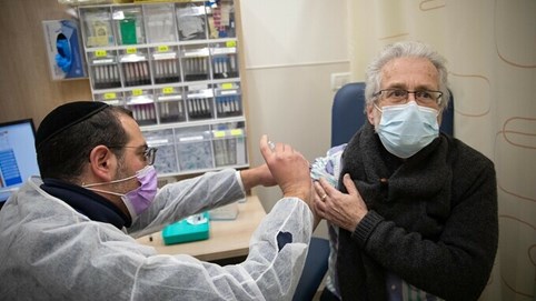 Tại sao tiêm vaccine vẫn nhiễm nCoV?