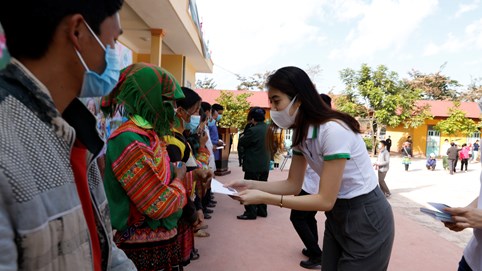 Giữ “ngọn lửa ấm” vùng Điện Biên