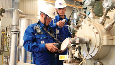 Đại gia xăng dầu ôm khoản lỗ hơn 4.200 tỷ đồng sau 6 tháng đầu năm