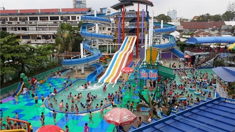 Công viên nước Đầm Sen lần đầu báo lỗ