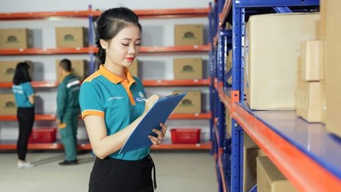 Bán thẻ cào, sim điện thoại, Viettel Post ghi nhận doanh thu tăng gấp đôi
