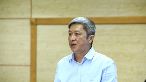 Thứ trưởng Y tế: 'Đỉnh dịch trong 10 ngày tới'