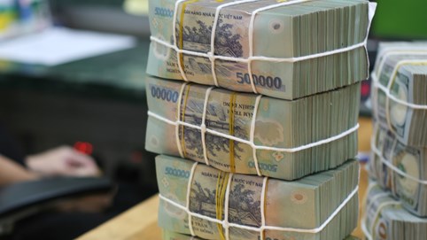 Rủi ro nợ xấu ngân hàng bị 'ẩn đi'