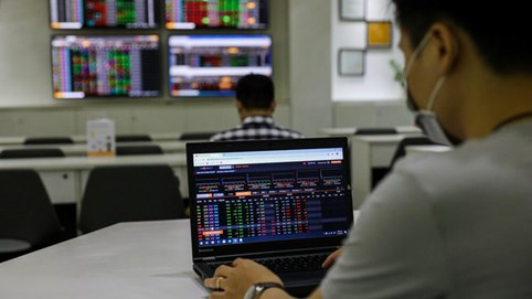 Người đủ 15 tuổi có thể mở tài khoản chơi chứng khoán