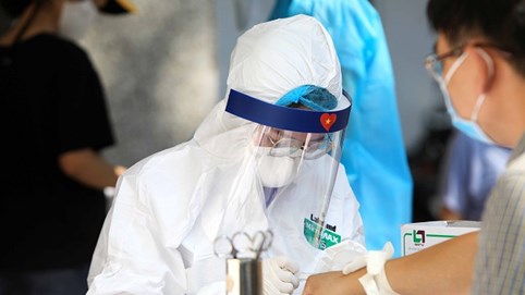 Thêm 3 người nhập cảnh từ Nga mắc Covid-19 