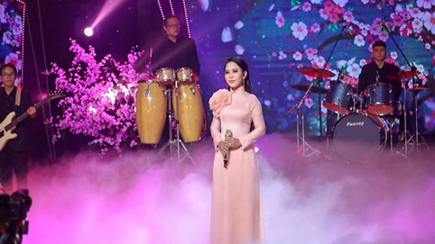 Ca sĩ doanh nhân Phương Trang – nhà lãnh đạo “Tâm- Tài” 