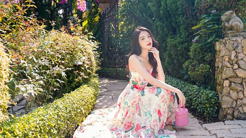 Vũ khúc mùa hè rực rỡ từ thương hiệu thời trang Vivika