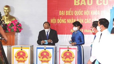Bầu cử QH và HĐND: Nhiều cử tri đã thực hiện xong quyền bỏ phiếu