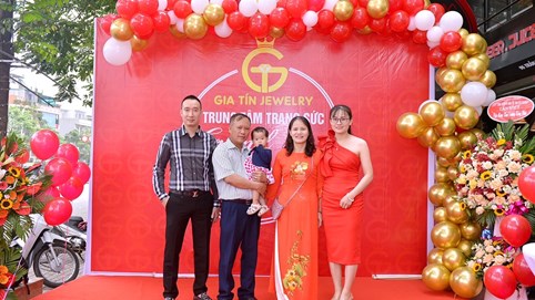 Nữ giám đốc 8X và thương hiệu trang sức mới mẻ Gia Tín Jewelry & Diamond