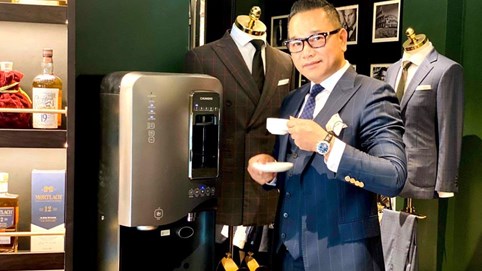 Doanh nhân Chương Tailor chọn máy lọc nước Chungho Whi Caffe để hoàn thiện không gian thời trang đẳng cấp