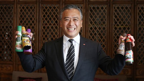 Giấc mộng xây dựng đế chế kinh doanh tồn tại 1000 năm của "gia tộc nước chấm" Lee Kum Kee