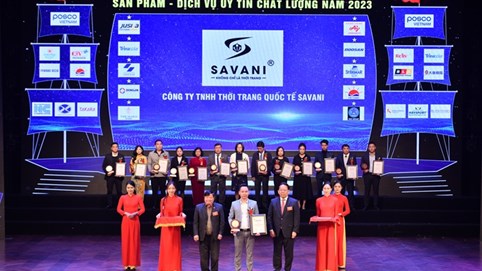Thời trang SAVANI - Tự hào nhận Giải thưởng Thương hiệu hàng đầu quốc gia