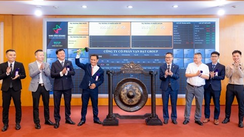 Vừa lên sàn, cổ phiếu Vạn Đạt Group tăng gấp 3, ẩn số phía sau là gì?