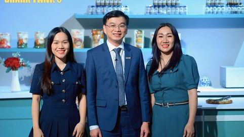 Gặp khó khi kinh doanh mảng đồ ăn cấp đông siêu tốc, startup này tìm ra 'cửa sáng' bằng nguồn lực vốn có, khiến 3 Shark liên tục tung deal
