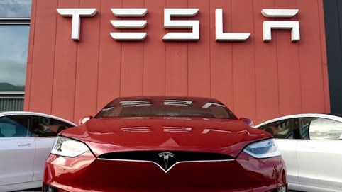 Hãng xe điện Tesla báo lợi nhuận quý IV gấp 3 lần so với cùng kỳ