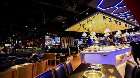 Khách hủy tiệc tất niên tại nhiều nhà hàng vì dịch Covid-19 bùng phát