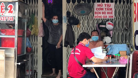 Phong tỏa một khách sạn và quán ăn ở Sài Gòn