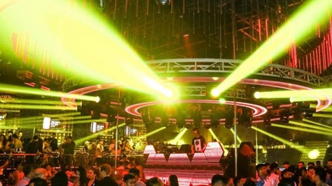 Hà Nội yêu cầu đóng cửa quán karaoke, vũ trường từ 0 giờ ngày 1/2