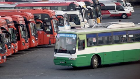 Sau hơn 1 ngày mở cửa, Quảng Ninh lại dừng vận tải hành khách liên tỉnh