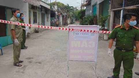 Hưng Yên giãn cách xã hội 2 huyện, phong tỏa một xã