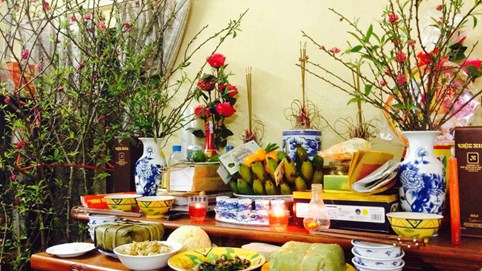 Mâm cúng giao thừa cần chuẩn bị những gì để năm mới may mắn, tài lộc thăng hoa?