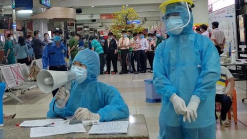 Xét nghiệm nhanh - thanh kiếm chặt đứt chuỗi lây nhiễm Tân Sơn Nhất
