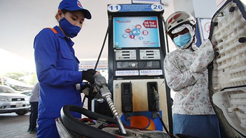 Xăng tiếp tục tăng giá, lên sát 25.000 đồng/lít, cao nhất trong vòng 7 năm