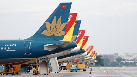 Đứng cuối bảng tỷ lệ khai thác đúng giờ, Vietjet Air vẫn vượt Vietnam Airlines về số chuyến bay Tết