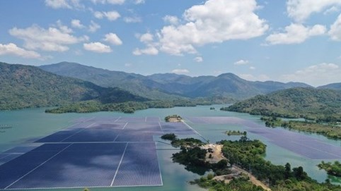 Nghệ An sắp có 2 dự án điện mặt trời nổi quy mô 7.800 tỷ đồng