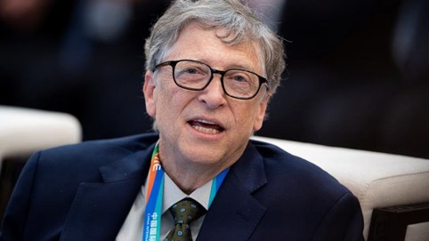 Bill Gates giảm bay, ăn thịt nhân tạo để chống biến đổi khí hậu