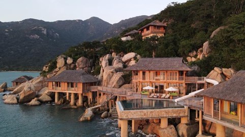 Bất động sản Du lịch Ninh Vân Bay (NVT) lỗ lũy kế hơn 712 tỷ đồng, hoa hậu Ngọc Hân vẫn nhận thu nhập 1,4 tỷ đồng năm 2023