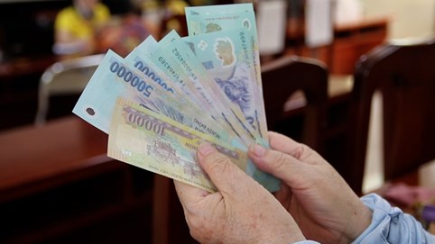 Chính phủ sửa đổi quy định về tiền lương, bảng lương, thang lương, xếp lương, phụ cấp