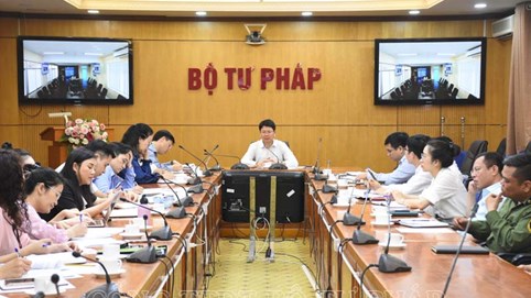 Chủ động, trách nhiệm, đổi mới, sáng tạo trong công tác văn phòng