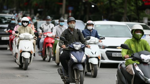 Ngày mai 17/4: Hà Nội trời chuyển lạnh, TP HCM có mưa rào và dông