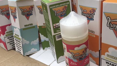 Hà Nội thu giữ gần 14.000 lọ tinh dầu thuốc lá điện tử