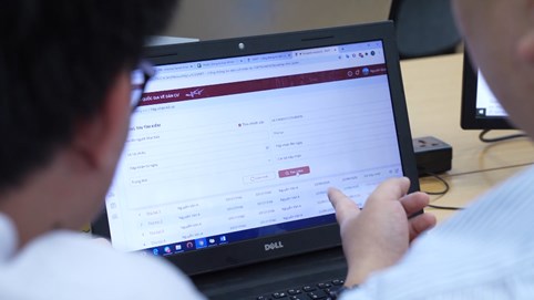 Tăng cường cập nhật, kết nối, chia sẻ dữ liệu với CSDLQG về cán bộ, công chức, viên chức