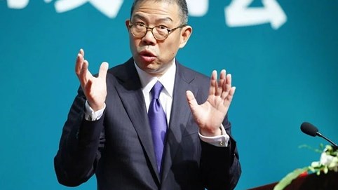 Hồ sơ tỷ phú - Kỳ 10: Zhong ShanShan - từ anh phóng viên nghèo đến tỷ phú nước đóng chai