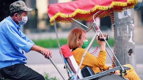 HSBC: Kỳ vọng ngành dịch vụ và làn sóng thương mại đưa tăng trưởng cả năm của Việt Nam đạt 5,2%