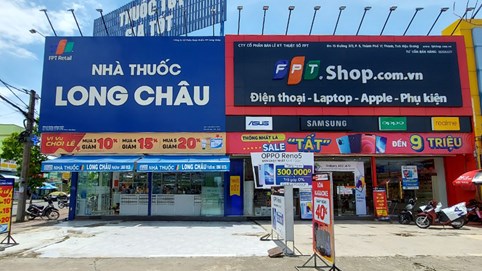 VCSC: Chuỗi FPT Shop dự báo lỗ 138 tỷ đồng trong năm 2023, điểm sáng triển vọng là chuỗi nhà thuốc Long Châu