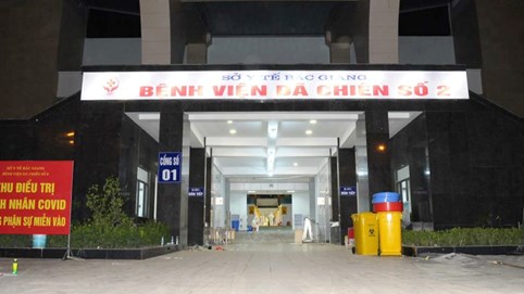 Hơn 500 F0 ở Bắc Giang được chuyển đến Bệnh viện dã chiến số 2 ngay trong đêm 27/5