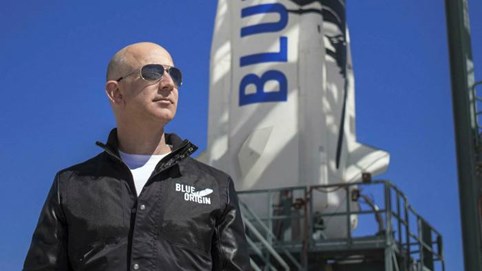 Tỷ phú Mỹ Jeff Bezos sắp bay vào vũ trụ, 