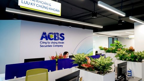 Chứng khoán ACBS: Vietcombank (VCB) chuẩn bị phát hành riêng lẻ 6,5% vốn cho Mizuho và một số cổ đông, mức giá ước tính khoảng 100.000 đồng/cổ phiếu