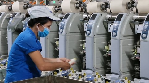 HSBC hạ dự báo tăng trưởng của Việt Nam năm 2023 xuống 5%, kỳ vọng tăng trưởng có bước ngoặt lớn vào quý IV/2023