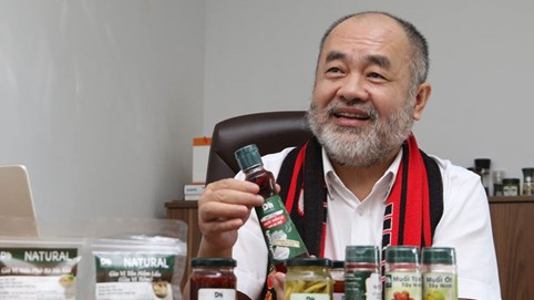 CEO Dh Foods chia sẻ câu chuyện lần đầu khởi nghiệp: Mất tiền, mất bạn và lời khuyên "chọn kỹ người đồng hành, đừng vì chơi thân mà làm cùng nhau"