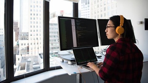 Sếp FPT: Người Việt Nam có tố chất làm AI, nếu có thua thì chỉ thua Mỹ, Trung Quốc, Nga, Ấn Độ và 3 đến 5 quốc gia khác thôi!