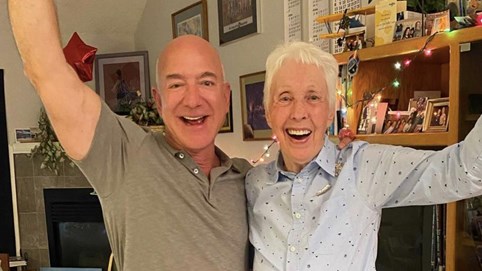 Danh tính hai người cuối cùng 