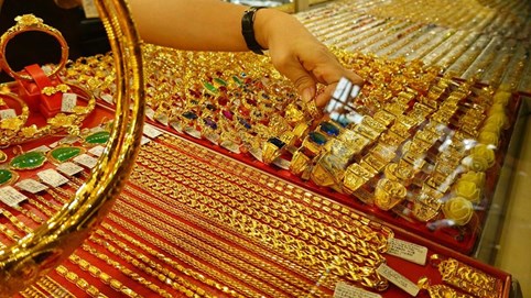 Giá vàng ngày 26/5: Vàng thế giới giảm nhẹ, vàng SJC trong nước giữ quanh mốc 120 triệu đồng/lượng